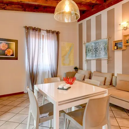 La Rocca Apartment *