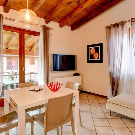 La Rocca Apartment *